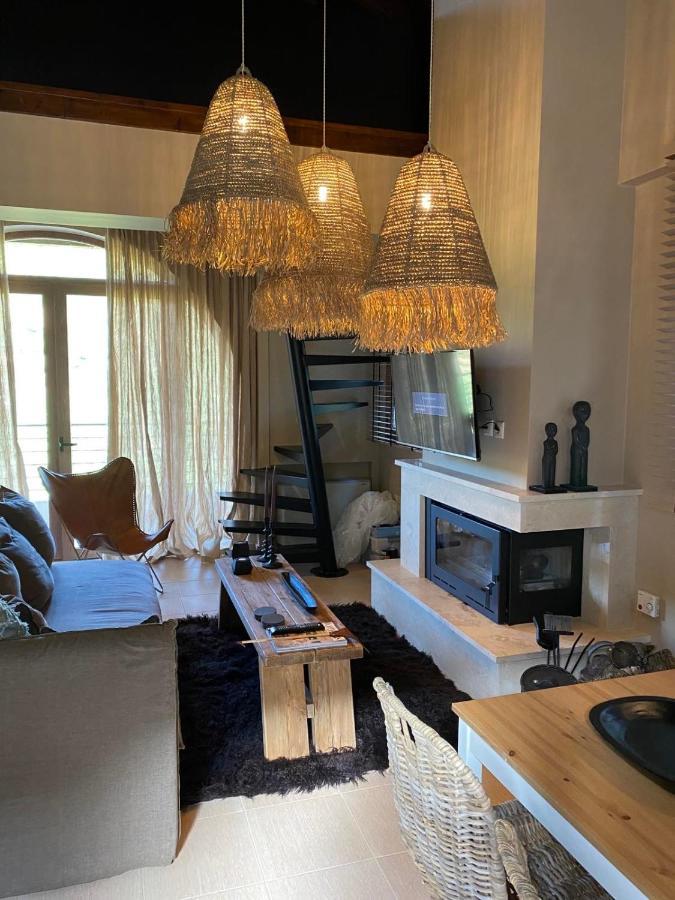 Luxurious Maisonette In The Countryside With A Pool Kalavryta Buitenkant foto